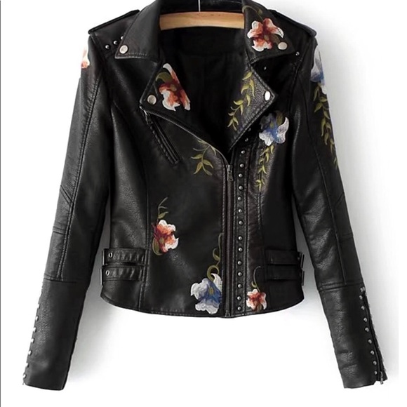 💐NWOT Fab Embroidered Studded Faux Leather - Picture 2 of 7